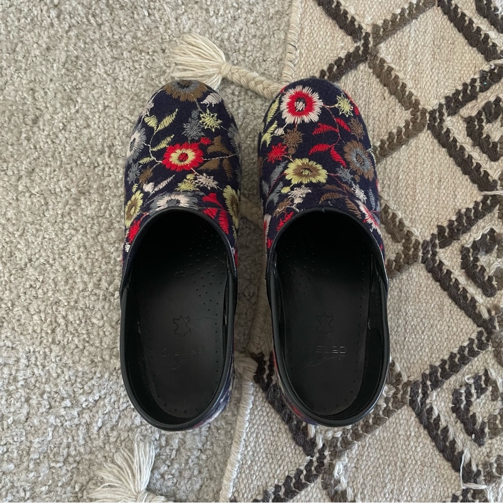 Dansko Floral Embroidered Felt Pro Mules - Picture 4 of 10